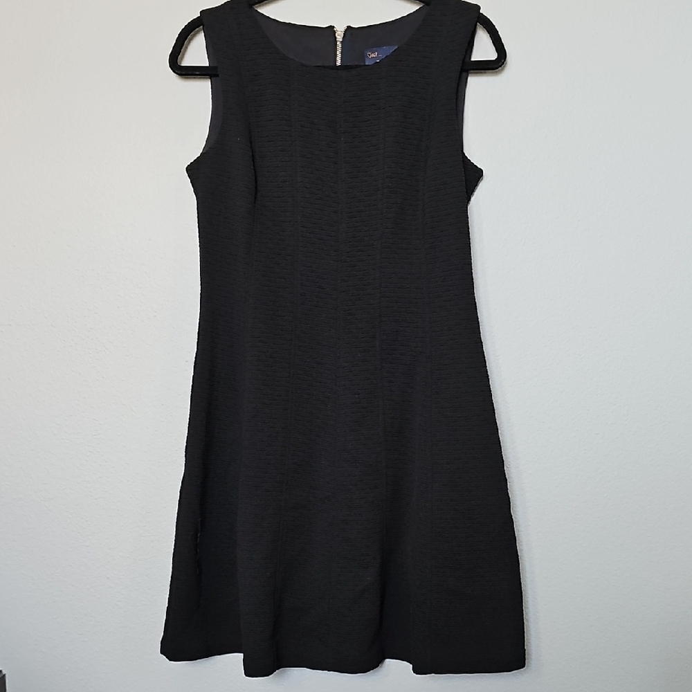 Just Taylor Witchy Office Goth Classic Black Sleeveless Textured Sheath Dress